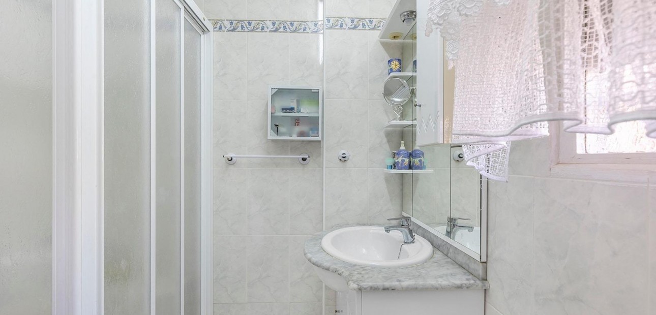 Venta - Apartamento / piso -
Torrevieja - La Mata