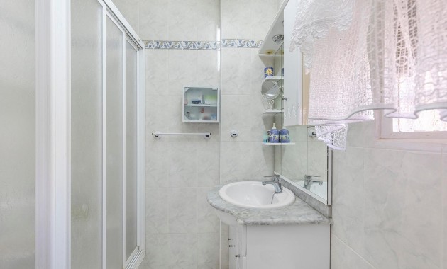 Venta - Apartamento / piso -
Torrevieja - La Mata