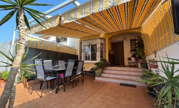 Venta - Terraced house -
Torrevieja - Los Balcones - Los Altos del Edén