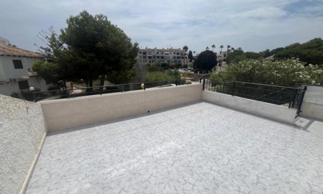 Herverkoop - Appartement / flat -
Torrevieja - Torretas
