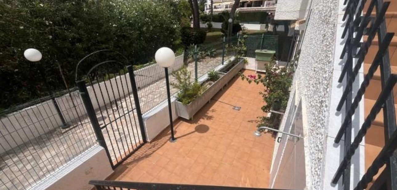 Herverkoop - Appartement / flat -
Torrevieja - Torretas