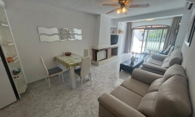 Herverkoop - Appartement / flat -
Torrevieja - Torretas