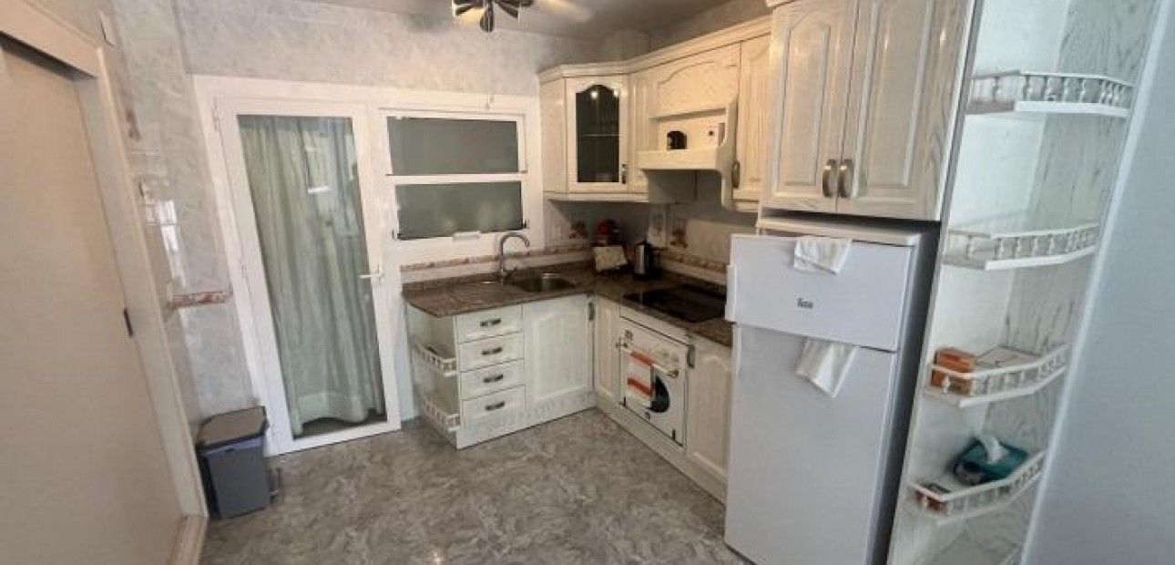 Herverkoop - Appartement / flat -
Torrevieja - Torretas