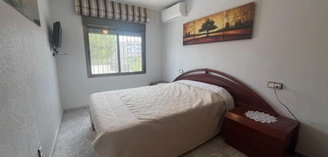 Herverkoop - Appartement / flat -
Torrevieja - Torretas