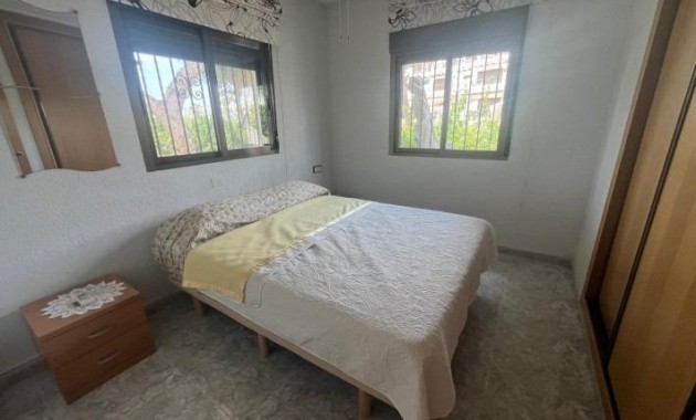 Herverkoop - Appartement / flat -
Torrevieja - Torretas