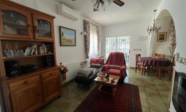 Sale - Villa -
Torrevieja - La Siesta - El Salado - Torreta