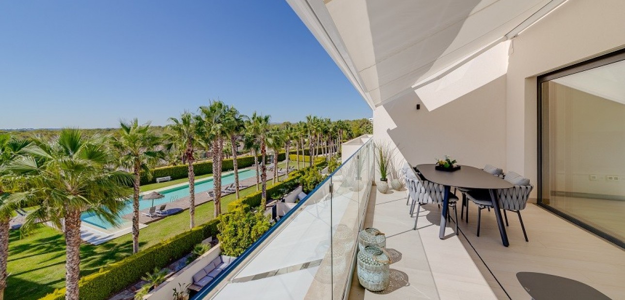 Venta - Apartamento / piso -
Las Colinas Golf Resort