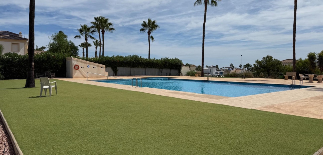 Sale - Villa -
Orihuela Costa - Villamartín-Las Filipinas