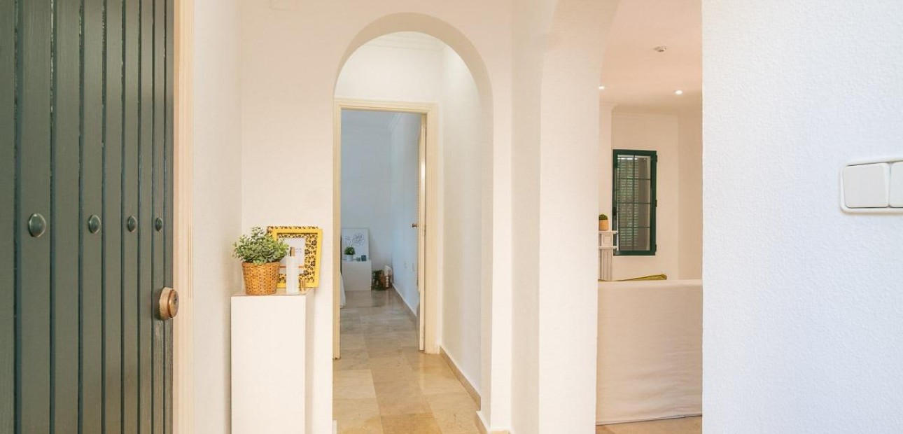 Sale - Villa -
Orihuela Costa - Villamartín-Las Filipinas