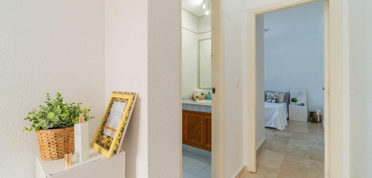 Sale - Villa -
Orihuela Costa - Villamartín-Las Filipinas