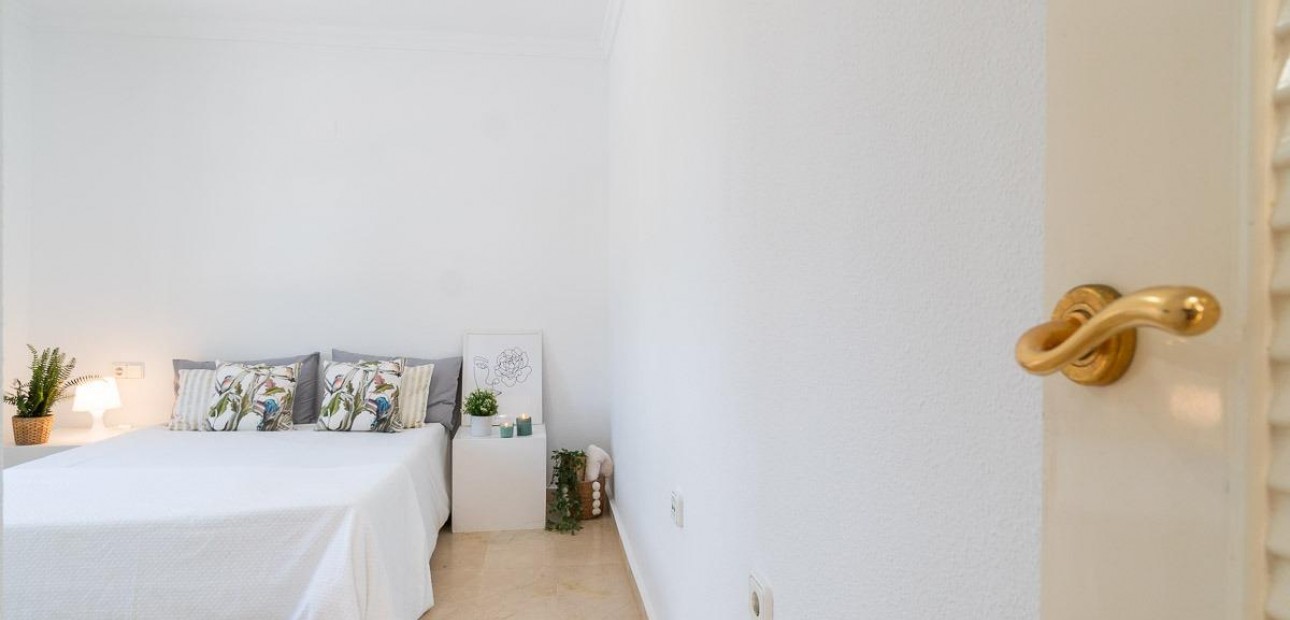 Sale - Villa -
Orihuela Costa - Villamartín-Las Filipinas