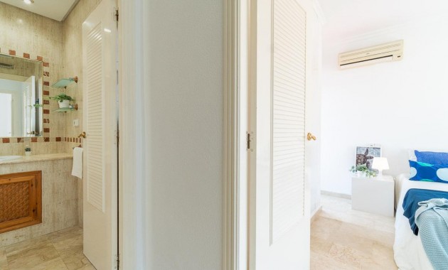 Sale - Villa -
Orihuela Costa - Villamartín-Las Filipinas