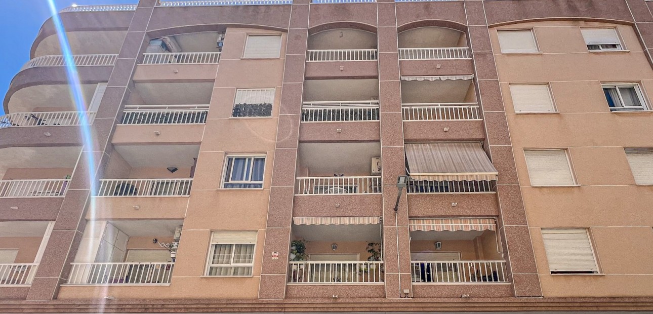 Herverkoop - 1. Apartment / flat -
Torrevieja - Acequion