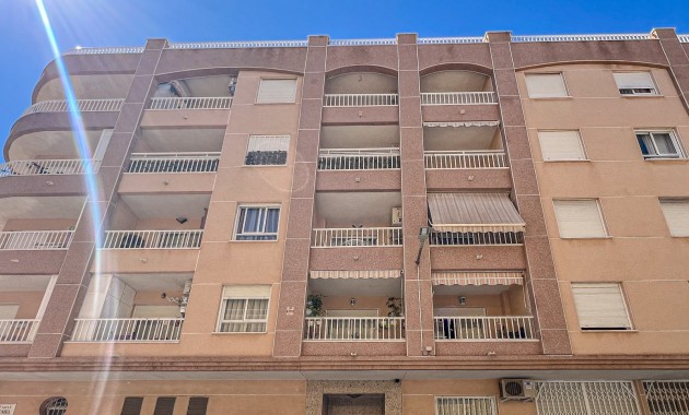Herverkoop - 1. Apartment / flat -
Torrevieja - Acequion