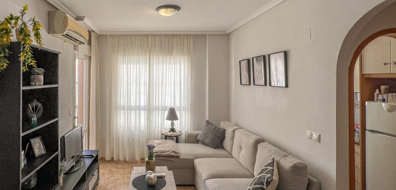 Herverkoop - 1. Apartment / flat -
Torrevieja - Acequion