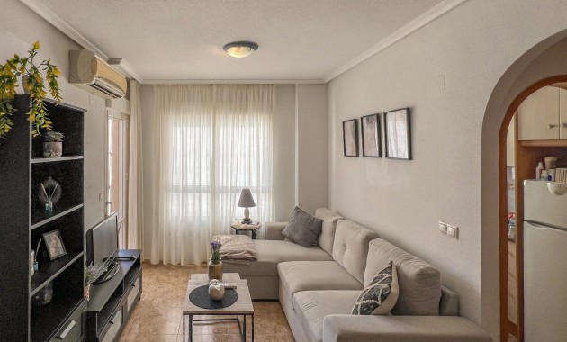 Herverkoop - 1. Apartment / flat -
Torrevieja - Acequion