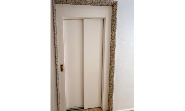 Herverkoop - 1. Apartment / flat -
Torrevieja - Acequion