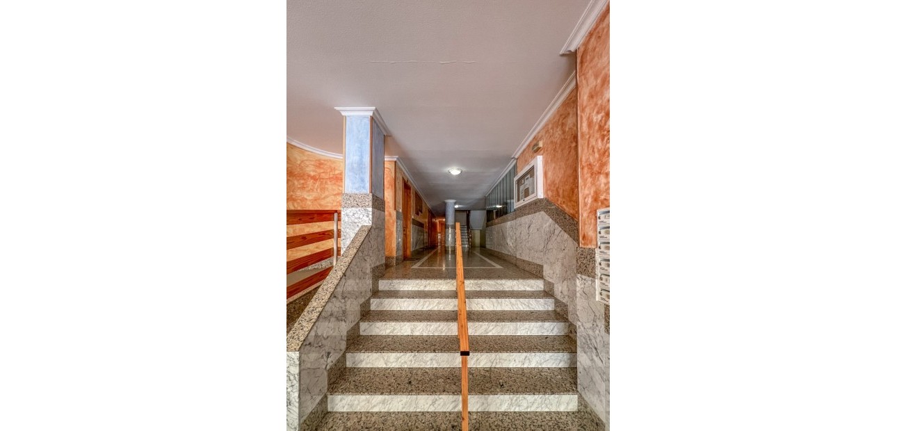 Herverkoop - 1. Apartment / flat -
Torrevieja - Acequion