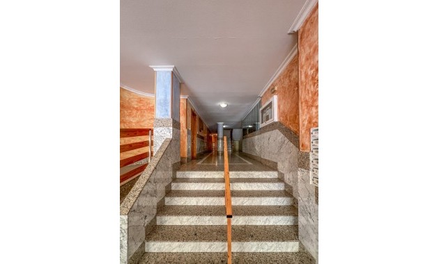 Herverkoop - 1. Apartment / flat -
Torrevieja - Acequion