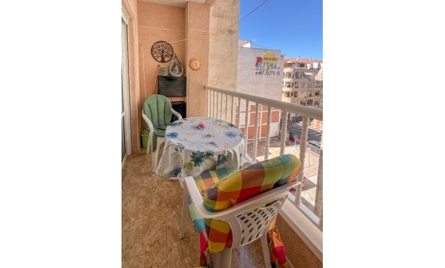 Herverkoop - 1. Apartment / flat -
Torrevieja - Acequion
