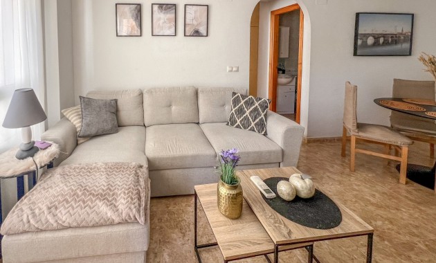 Herverkoop - 1. Apartment / flat -
Torrevieja - Acequion
