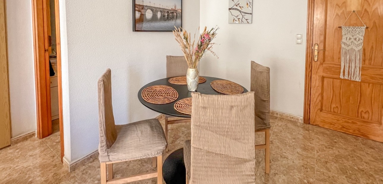 Herverkoop - 1. Apartment / flat -
Torrevieja - Acequion