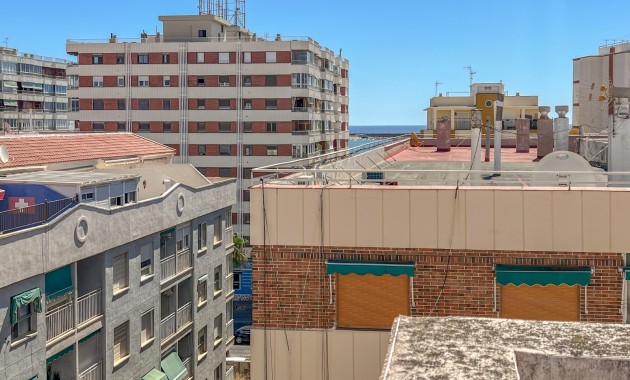 Herverkoop - 1. Apartment / flat -
Torrevieja - Acequion