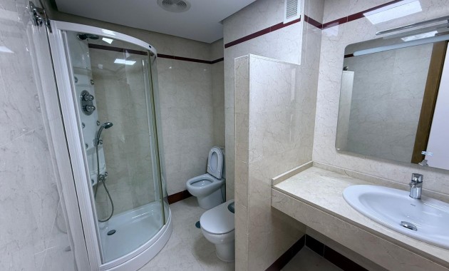 Sale - Apartment / flat -
Torrevieja - Puerto Deportivo