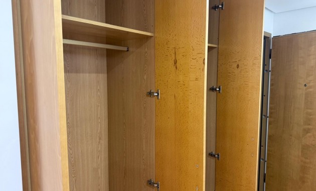 Sale - Apartment / flat -
Torrevieja - Puerto Deportivo