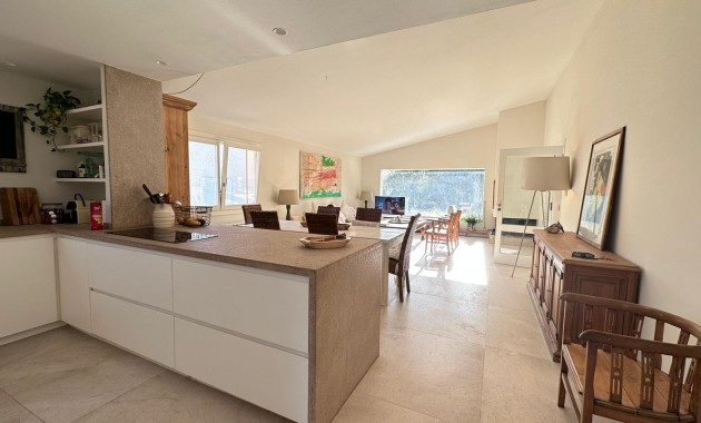 Herverkoop - Vila -
Costa de la Calma - Calvià