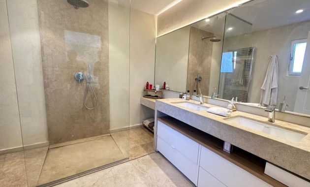 Herverkoop - Vila -
Costa de la Calma - Calvià