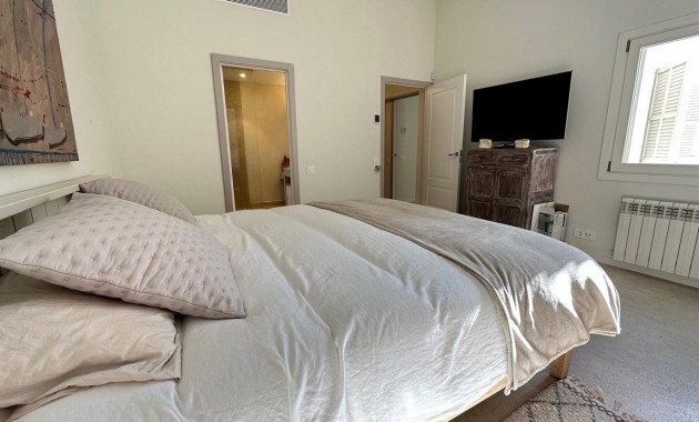 Herverkoop - Vila -
Costa de la Calma - Calvià