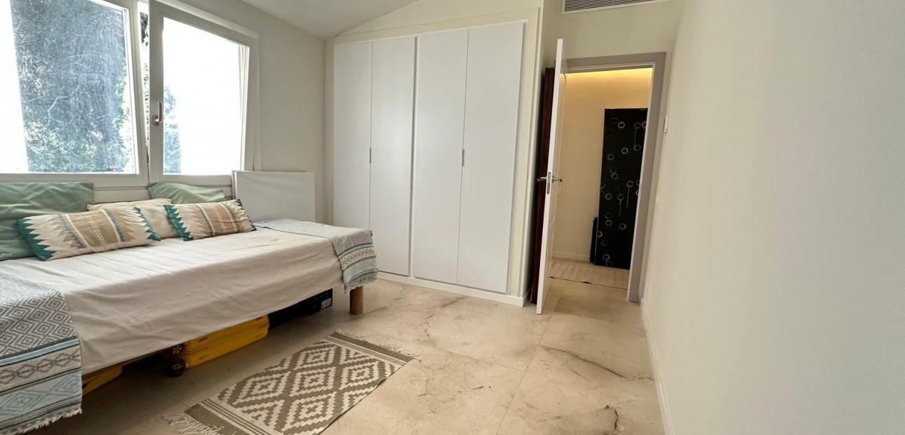 Herverkoop - Vila -
Costa de la Calma - Calvià