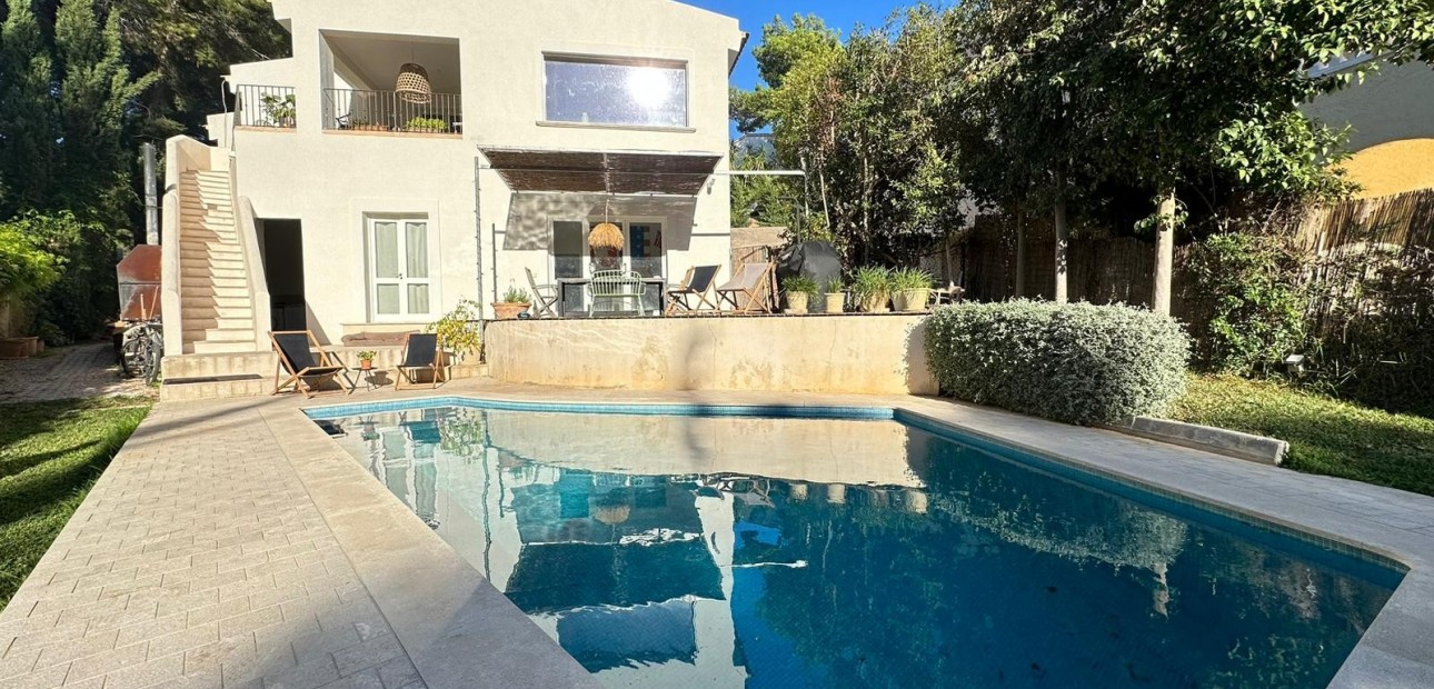 Herverkoop - Vila -
Costa de la Calma - Calvià