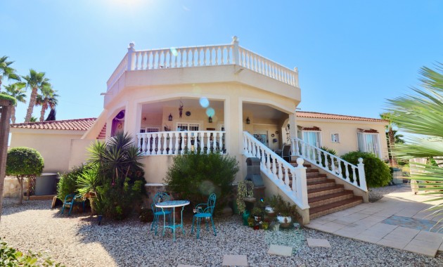 Herverkoop - Country Property -
Catral