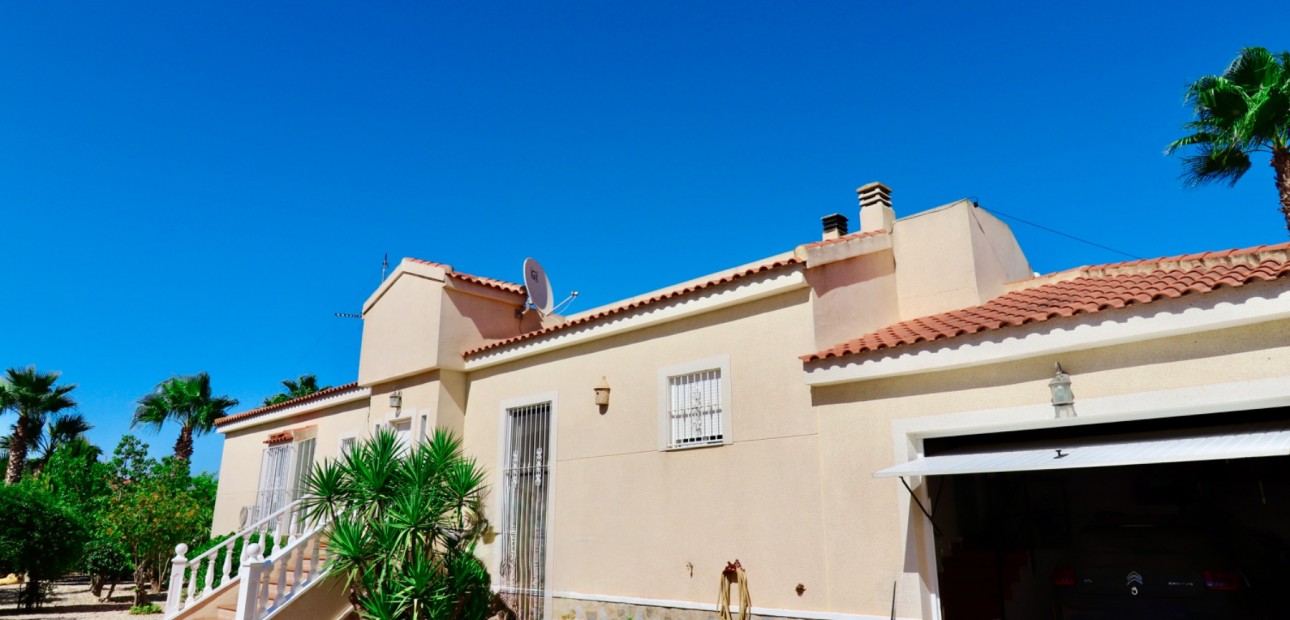 Herverkoop - Country Property -
Catral