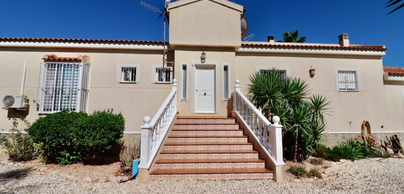 Herverkoop - Country Property -
Catral