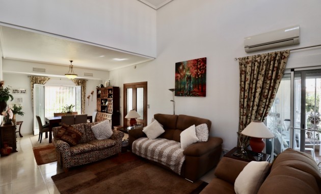 Herverkoop - Country Property -
Catral