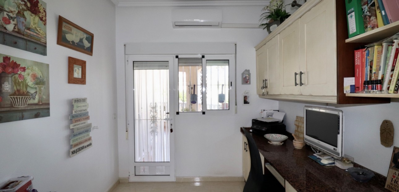 Herverkoop - Country Property -
Catral