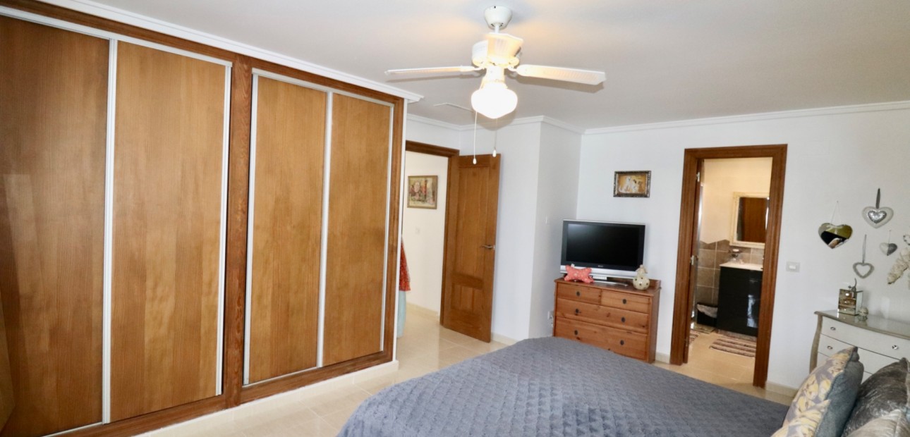 Herverkoop - Country Property -
Catral