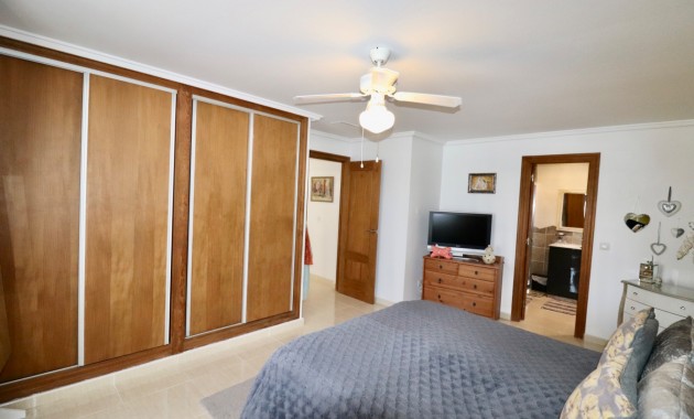 Herverkoop - Country Property -
Catral