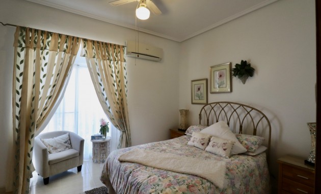 Herverkoop - Country Property -
Catral