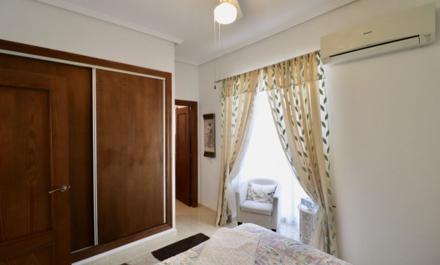 Herverkoop - Country Property -
Catral