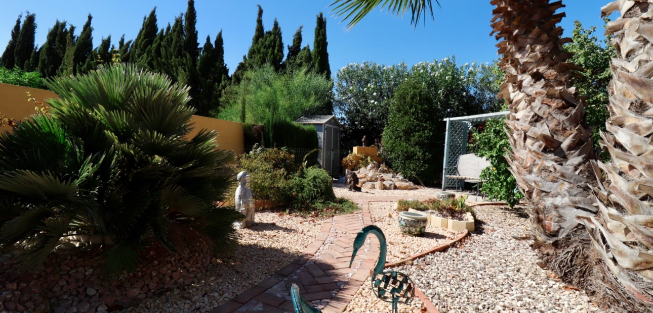 Herverkoop - Country Property -
Catral