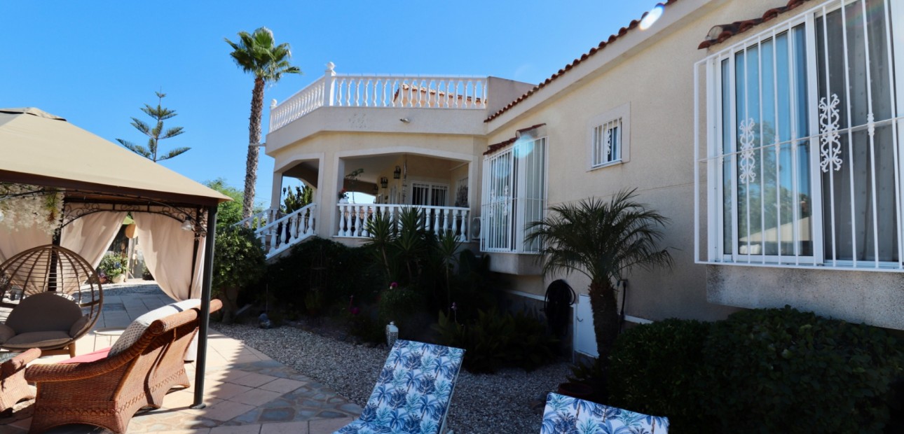 Herverkoop - Country Property -
Catral