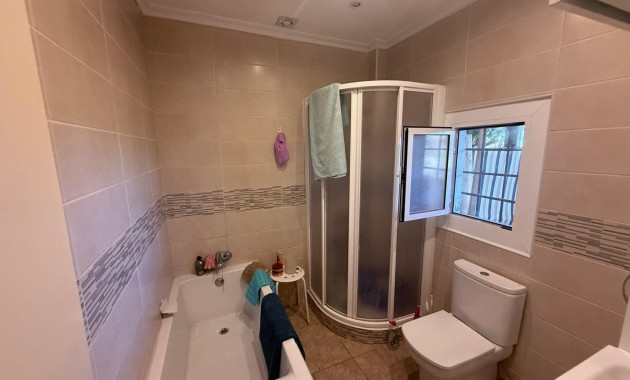 Herverkoop - Terraced house -
Almoradi - El saladar