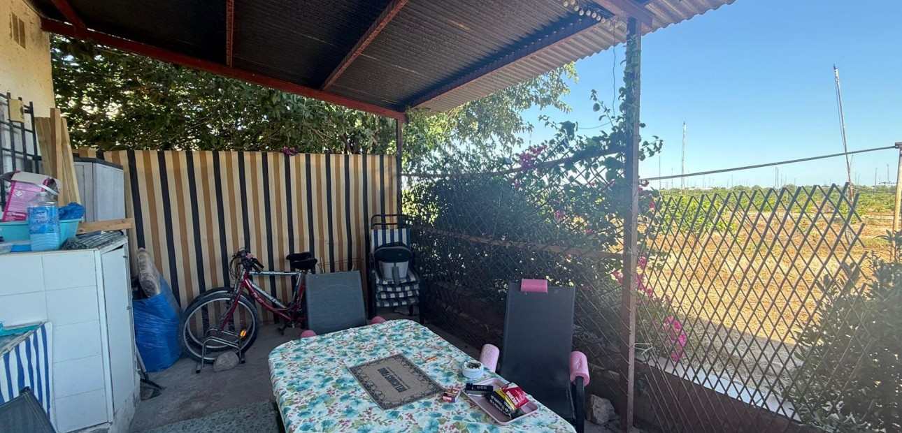 Herverkoop - Terraced house -
Almoradi - El saladar