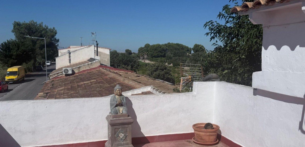 Herverkoop - Terraced house -
Almoradi - El saladar