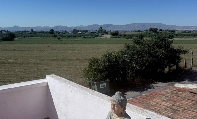 Herverkoop - Terraced house -
Almoradi - El saladar