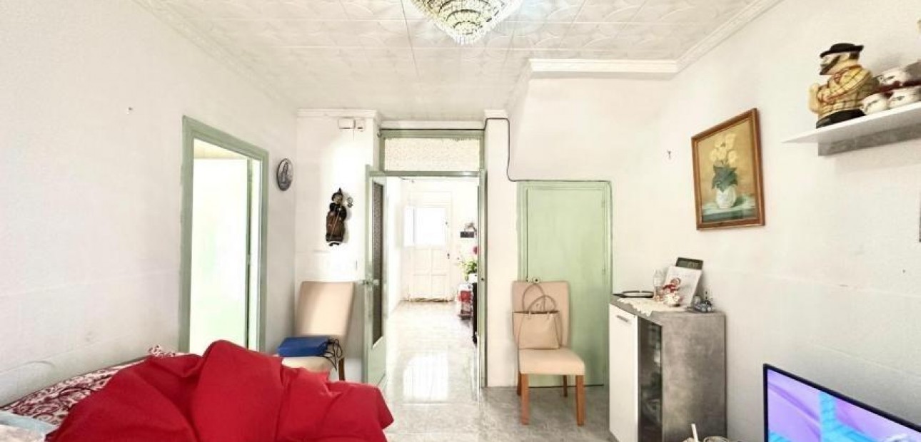 Herverkoop - House -
Torrevieja - torrevieja